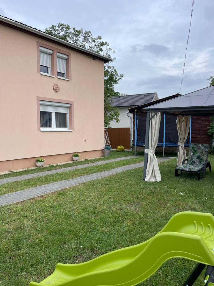 Levendula Vendeghaz Villa Hajdúnánás Екстериор снимка